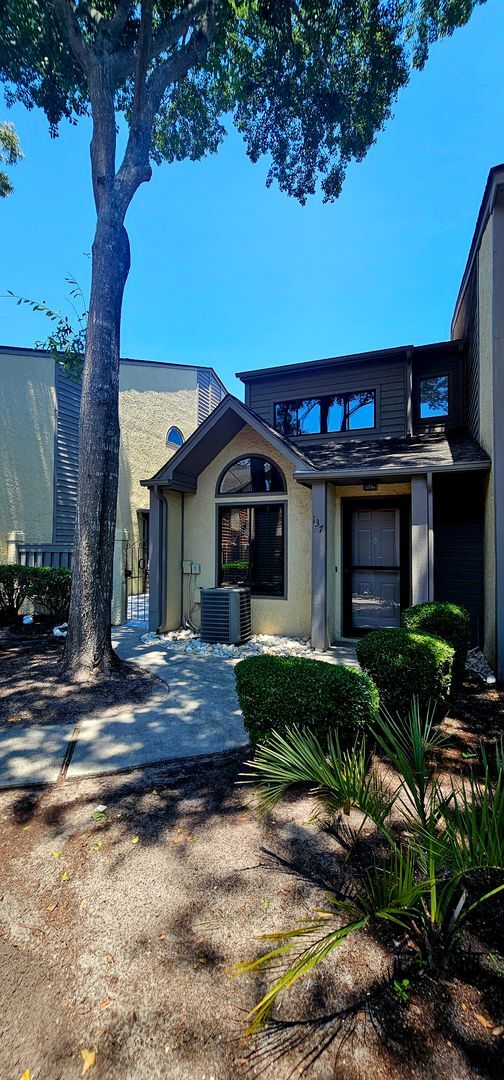 property at 615 13th Ave S