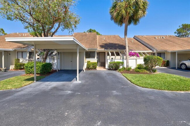 5354 Myrtle Wood in Sarasota, FL - Building Photo - Building Photo
