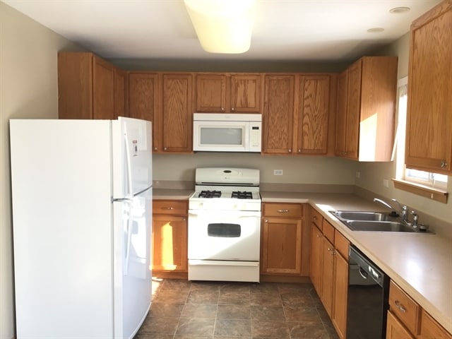 3217 Kenilworth Ln in Montgomery, IL - Foto de edificio - Building Photo