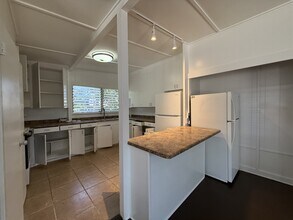 161 Baldwin Ave in Paia, HI - Building Photo - Building Photo