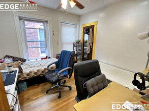 127 Cedar St, Unit 3 in Boston, MA - Building Photo - Building Photo