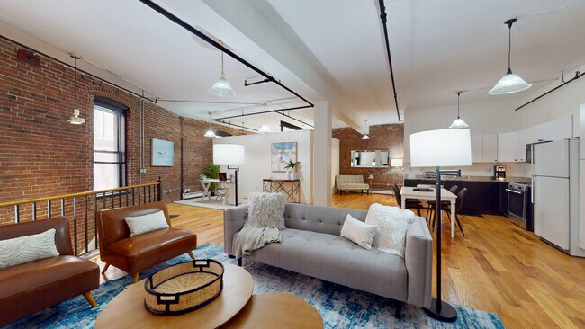13 Stanhope St in Boston, MA - Foto de edificio - Building Photo