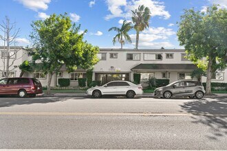 10442 Lampson Ave in Garden Grove, CA - Building Photo - Building Photo
