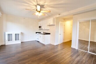 The Exeter in Seattle, WA - Foto de edificio - Interior Photo