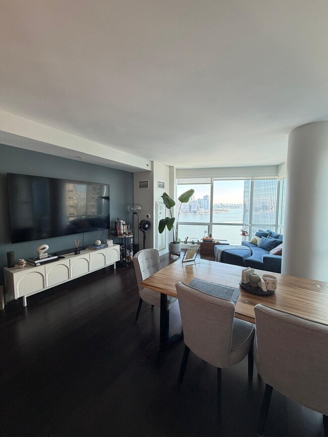 property at 77 HUDSON St