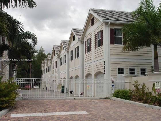 511 SW 18th Ave in Fort Lauderdale, FL - Building Photo - Building Photo