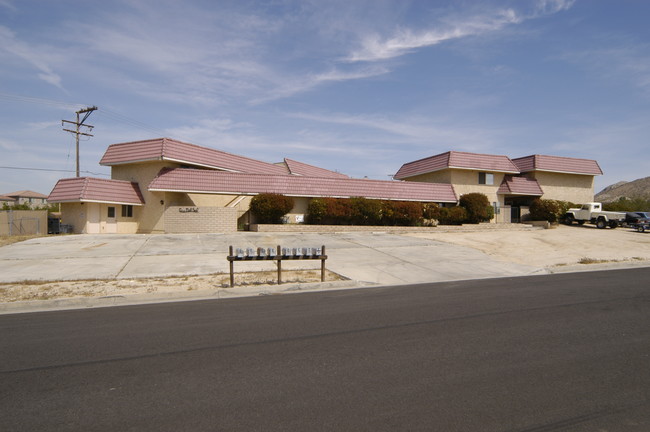 Casa Del Sol in Apple Valley, CA - Building Photo - Building Photo