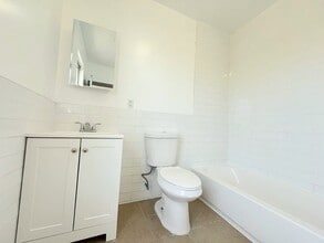 65 Hawkins St in Newark, NJ - Building Photo - Building Photo