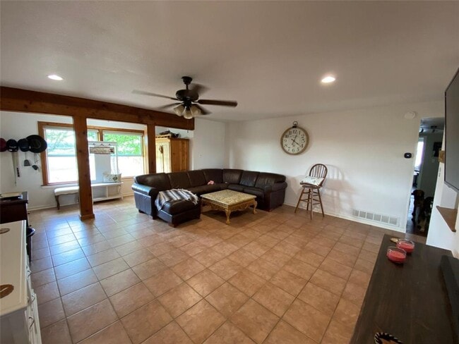 property at 407 Alta Vista Dr