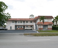 4361 NW 9th Ave in Pompano Beach, FL - Foto de edificio - Building Photo