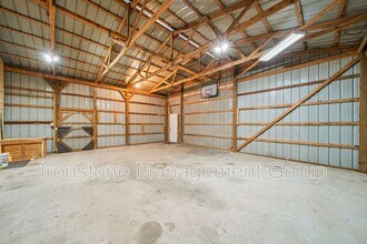 10235 NW 84th Ave in Sperry, OK - Building Photo - Building Photo