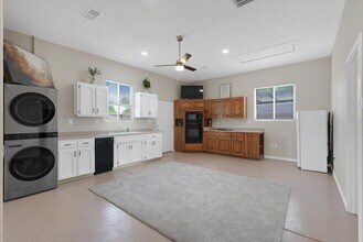 707 Alameda Blvd NW in Albuquerque, NM - Building Photo - Building Photo
