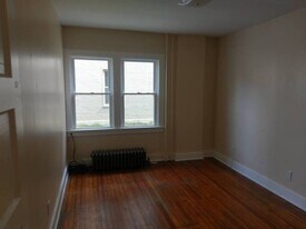 94 Liberty St in Smithfield, PA - Building Photo