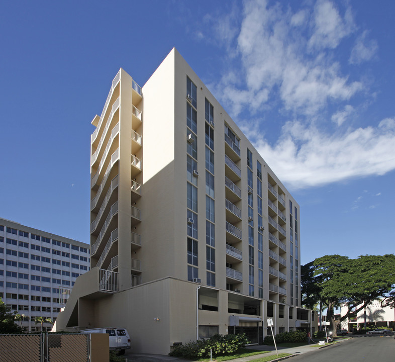 Jason Apartments in Honolulu, HI - Building Photo