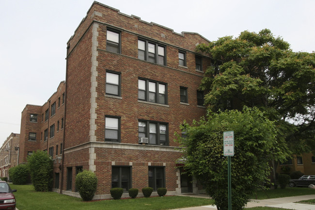 1850 S 61st Ct in Cicero, IL - Building Photo - Building Photo