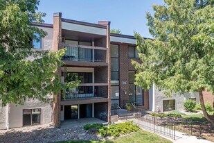 Barbary Knoll Apartments in Chaska, MN - Building Photo