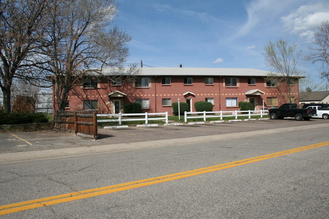 9955 W 59th in Arvada, CO - Building Photo