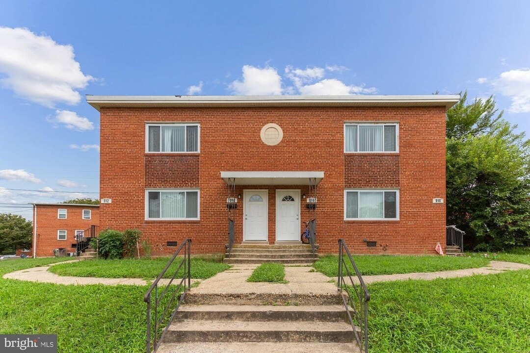 914 7th St, Unit 912 in Laurel, MD - Building Photo