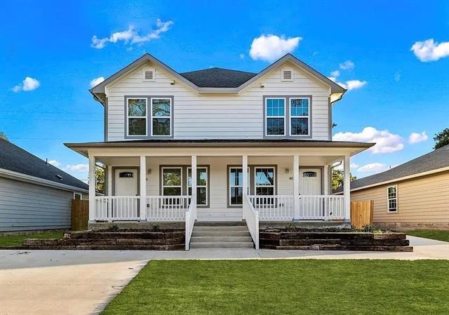 property at 404 E Elm St