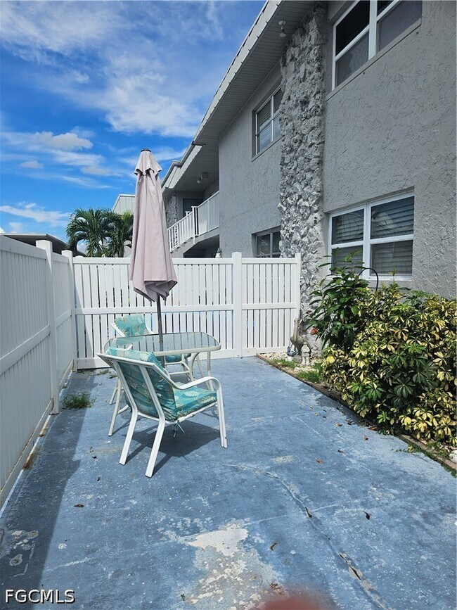 property at 6777 Winkler Rd