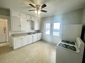 712 W 26th St in Erie, PA - Building Photo - Building Photo