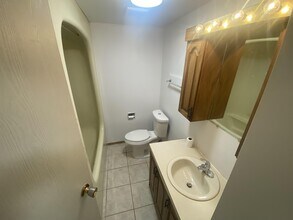 218 Leith St in Thunder Bay, ON - Building Photo - Building Photo