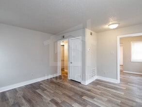 2113 Medford Ave in Indianapolis, IN - Building Photo - Building Photo