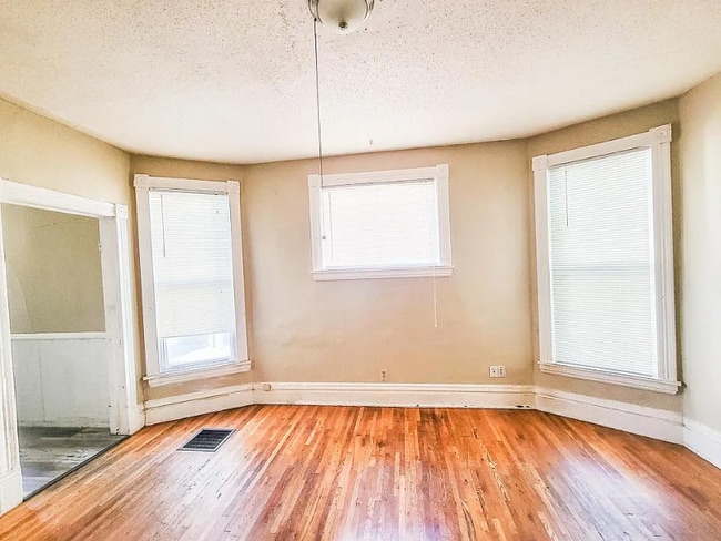 2640 Fillmore St NE in Minneapolis, MN - Building Photo - Building Photo