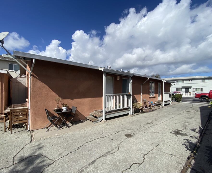 1908 Middlefield Rd in Redwood City, CA - Building Photo