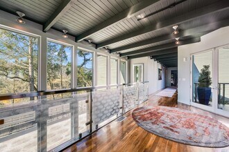 9 Bournemouth Rd in St Helena, CA - Building Photo - Building Photo