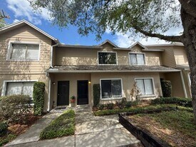303 Sandlewood Trail in Winter Park, FL - Building Photo