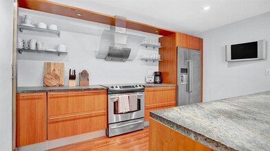 1786 NE 21st St in Fort Lauderdale, FL - Foto de edificio - Building Photo