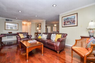 5050 Ambassador Way in Houston, TX - Building Photo - Building Photo