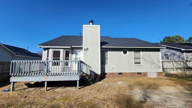 6445 Rhemish Dr in Fayetteville, NC - Building Photo - Building Photo