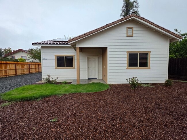 property at 2020 E Seeger Ave