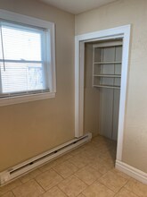 609 Cambridge St in Worcester, MA - Foto de edificio - Building Photo