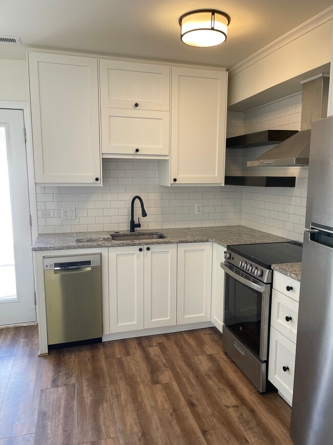 101 Royal Forest Ct in Winston-Salem, NC - Building Photo - Building Photo