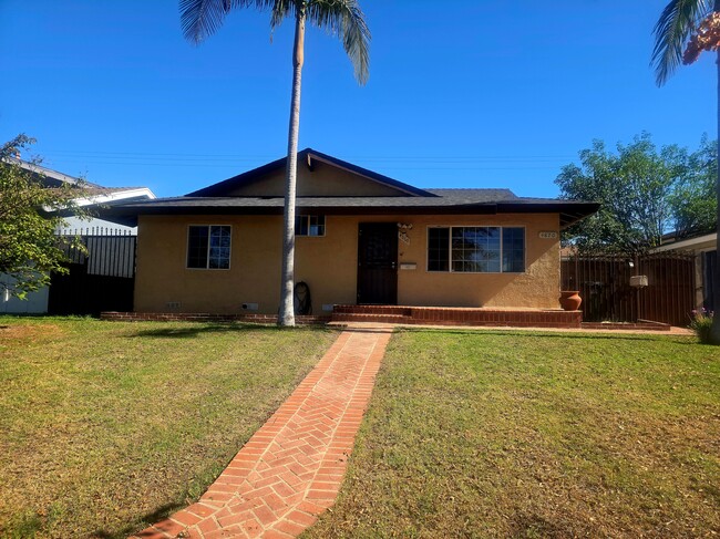 property at 4868 Oregon Ave