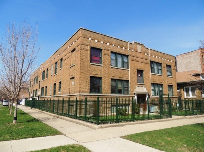 6354 S Artesian Ave in Chicago, IL - Building Photo