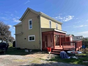 1617 W 9th St in Beaver Falls, PA - Building Photo - Building Photo