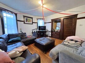 7 Gardner Terrace in Boston, MA - Building Photo