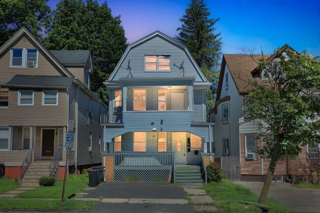 315 Glenwood Ave in East Orange, NJ - Building Photo - Building Photo