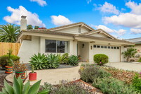 313 Cadillac Cir in Oceanside, CA - Building Photo - Building Photo