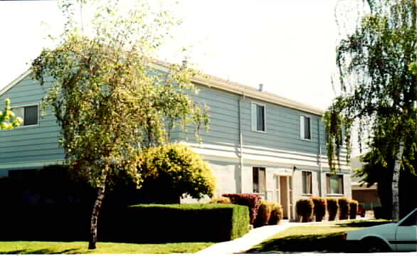 1738 Ross Cor in San Jose, CA - Foto de edificio - Building Photo