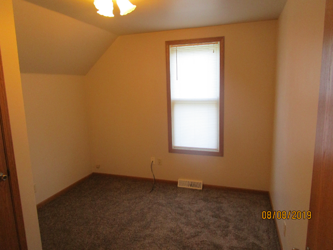 503 Ridge St-Unit -503.5 in Baraboo, WI - Foto de edificio - Building Photo
