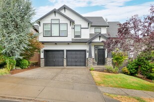 15993 SE Chelsea Morning Dr in Happy Valley, OR - Building Photo