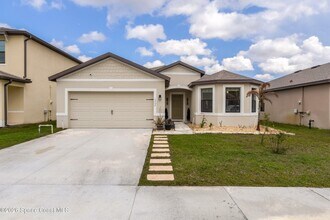 1357 Mineral Lp Dr NW in Palm Bay, FL - Building Photo - Building Photo