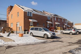 121 Lawrence St in Lawrence, MA - Building Photo - Building Photo