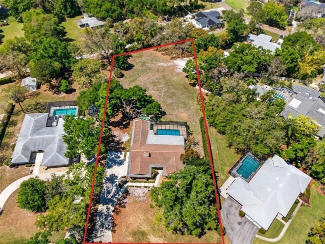 2111 Paddock Cir in Dunedin, FL - Building Photo - Building Photo