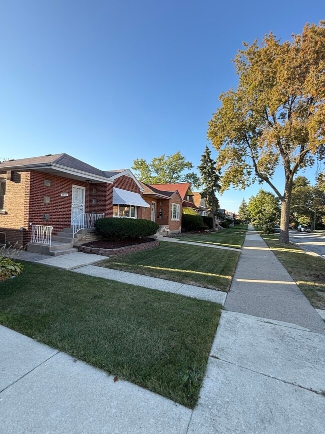 8542 S Winchester Ave in Chicago, IL - Building Photo - Building Photo